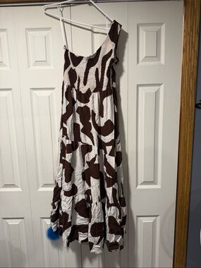 Women’s On Shoulder Dress